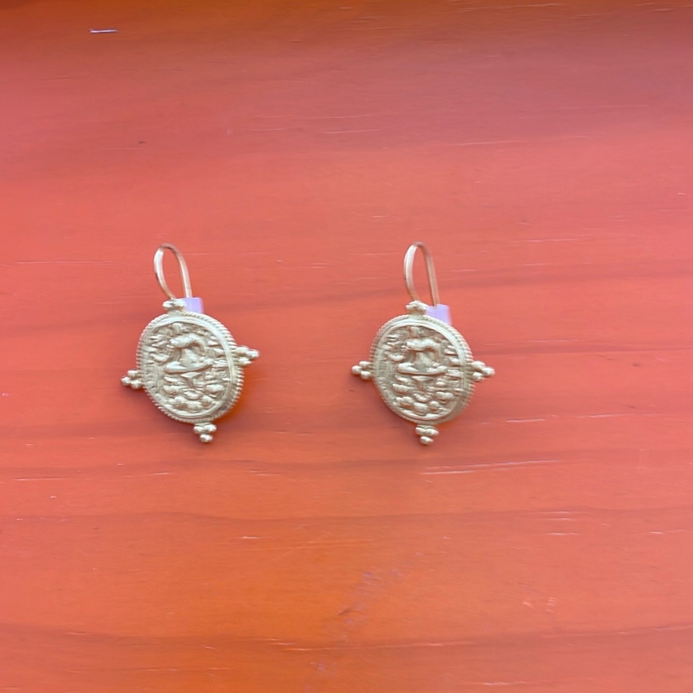 Earings